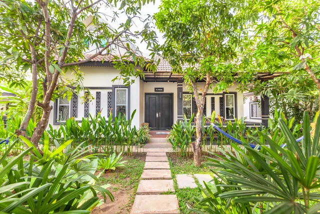 BANANA HOTEL RESORT SIEM REAP .Le petit nid de Caro