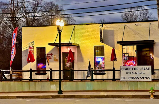 Smoky Mountain BBQ Company -Downtown Murphy Restaurant Location