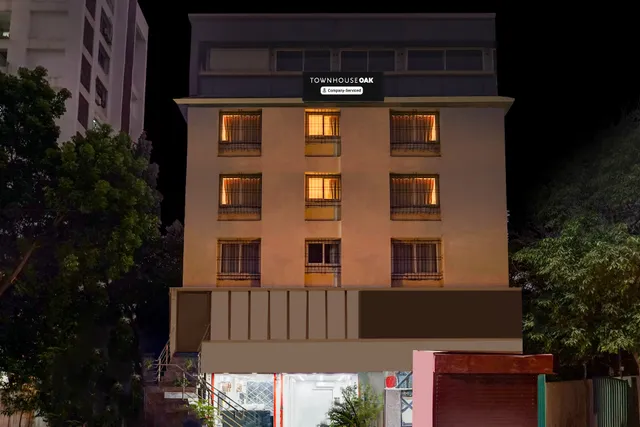 Townhouse Oak Gravity Inn