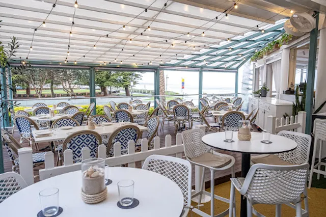 The Pines Terrace: formerly Après Beach