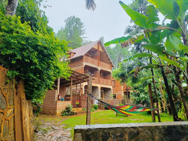 David Crater Homestay