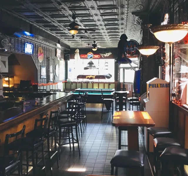 Loppnow's Sports Bar