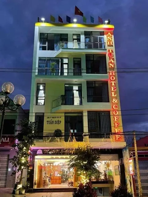 Anh Tuấn Hotel & Coffee (Khách sạn Pleiku)