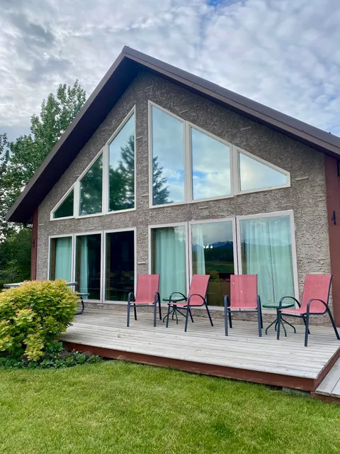 Chief Mountain Lodge