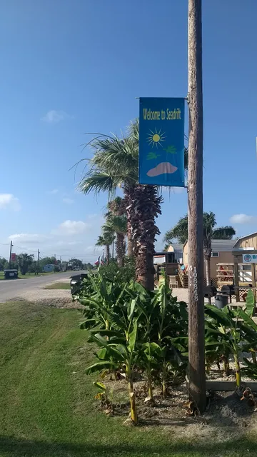 Breezy Palms Cottages & RV Park