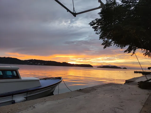 Supetarska Draga 423 Apartmani Kordić