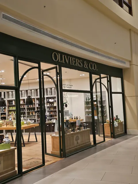 Oliviers & Co