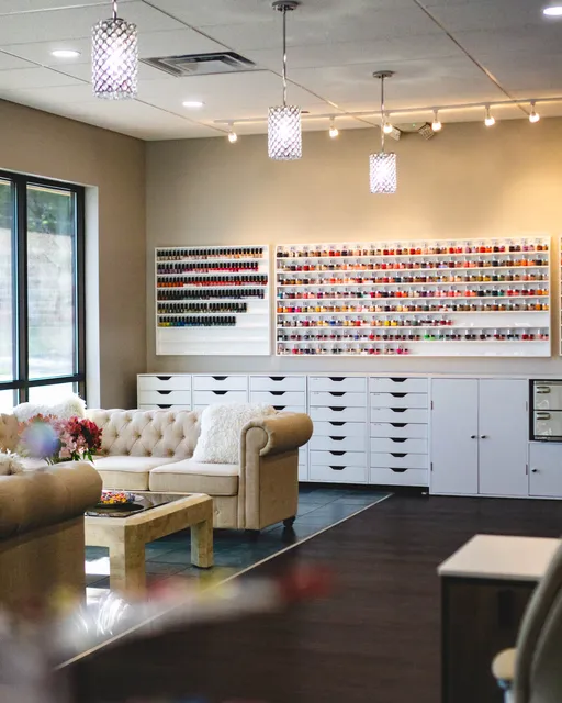 Queen House Nail & Spa