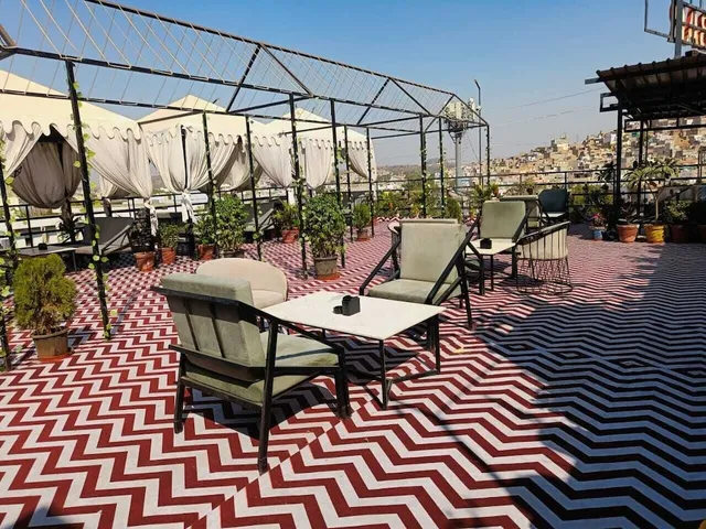 OYO 10607 Hotel Image Point