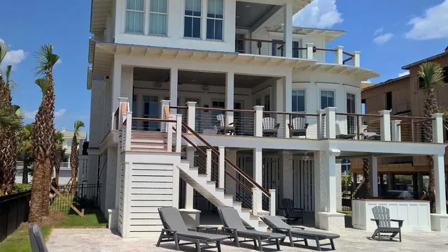 812 Ocean Blvd - Oceanfront - East Islands Vacation Rentals