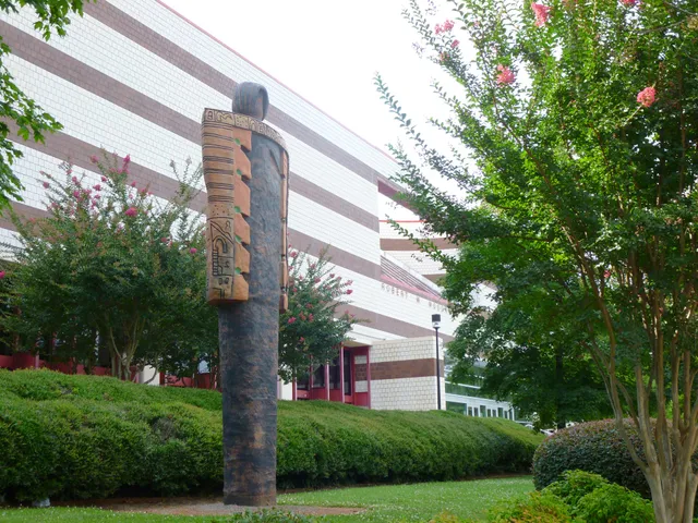 AUC Robert W. Woodruff Library