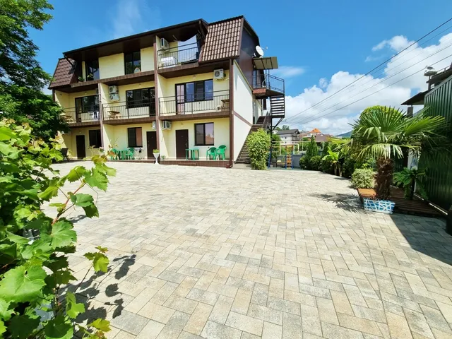 Gostevoy Dom Kolibri