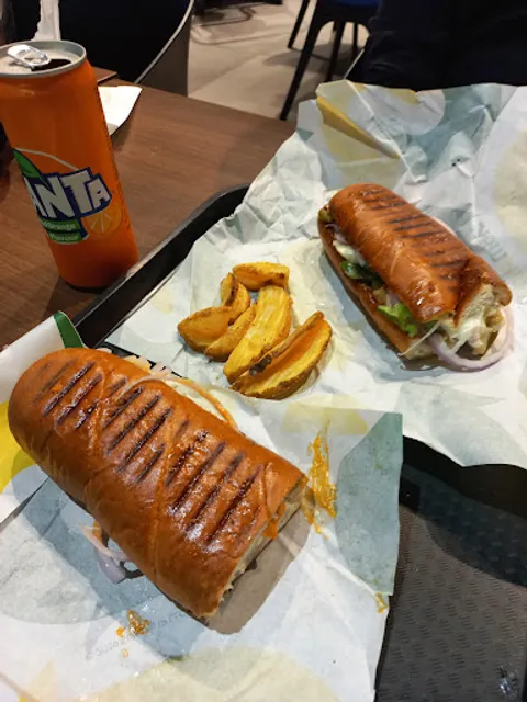 Subway Aero Mall