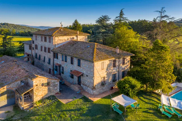 Montioni Farmhouse