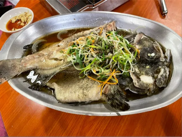 濠誠活海產京川菜麵食餐廳