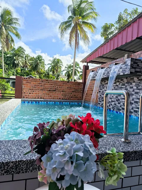 ADELIAZ D'VILLAGE GUEST HOUSE WITH PRIVATE POOL BACHOK.