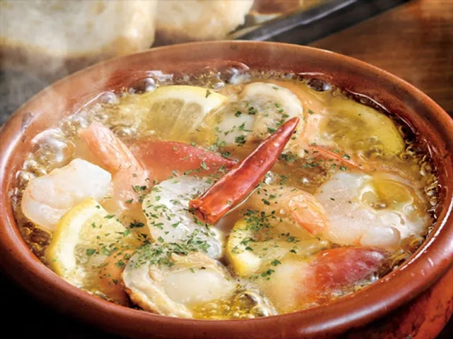 Innovative Izakaya Cuisine "Sen-nen no Utage" Mukonoso Station