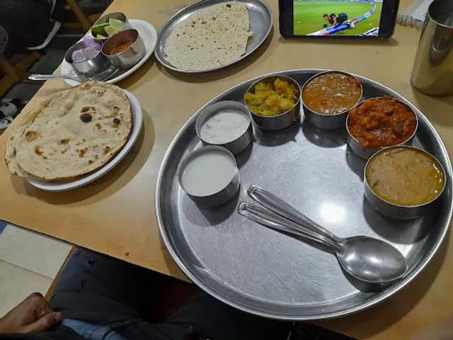 Hotel Gajanan (Pure Veg)