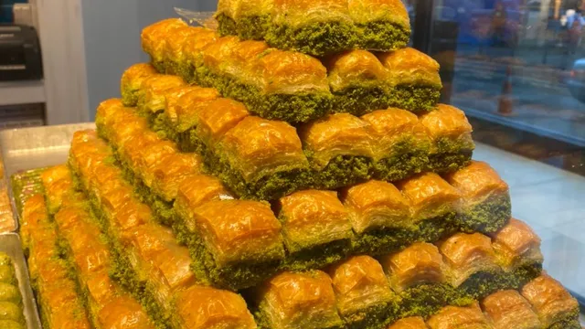 Hafız Mustafa 1864 Fabrika ve Merkez Ofis (Head Office & The Factory)