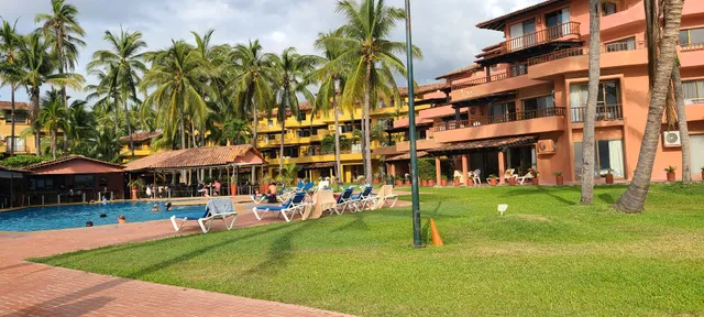 Hotel Ambassador Suites