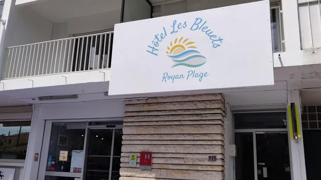 Logis Hôtel les Bleuets