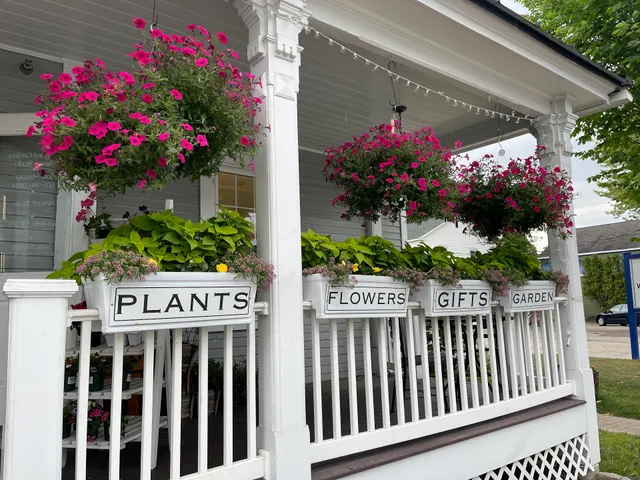 Designed Gardens Flower Studio