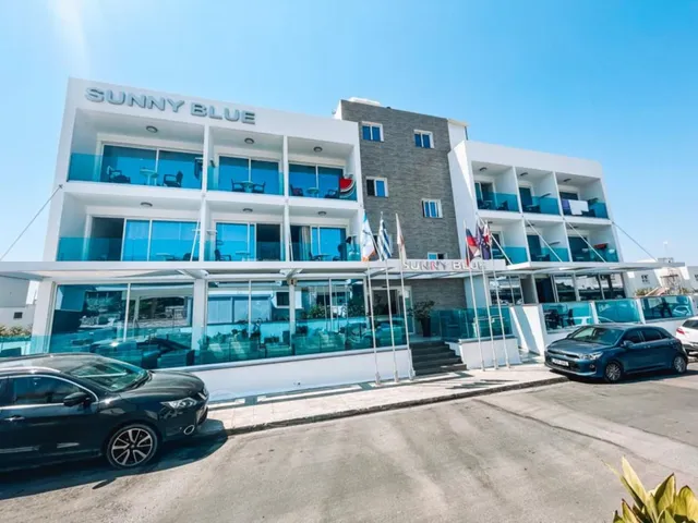 Sunny Blue hotel