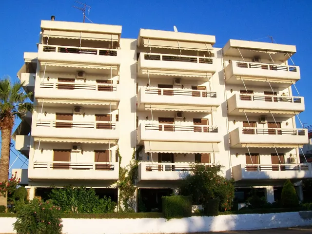 Lefkadi Rooms - Chaliotis Apartments