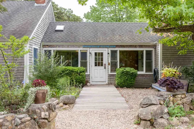 HI Martha's Vineyard Hostel