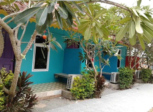 โรงแรม ฟ้าปรายตะวันรีสอร์ท (Fah Prai Tawan Resort)