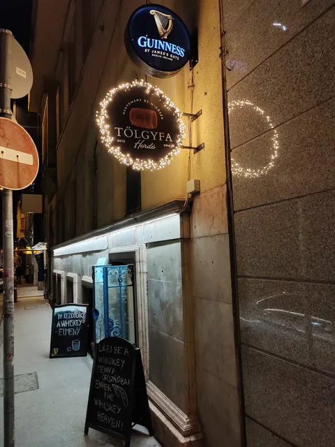 Tölgyfa Hordó Whisky Pub