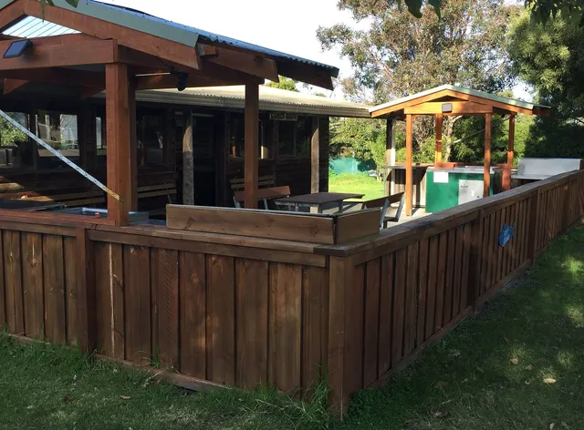 Hillcrest Tourist Park