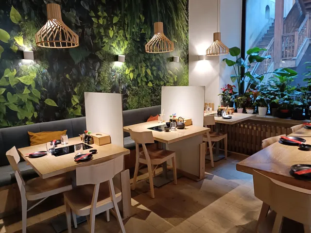 URARA SUSHI | RAMEN | HOT POT