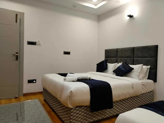 Vista Apartelle Luxury Apartment Hotel