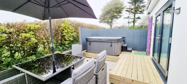 Marthys Holiday Home & Hot Tub Looe Cornwall