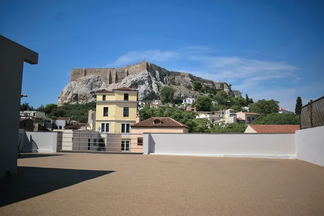 99 Adrianou Luxury Urban Stay