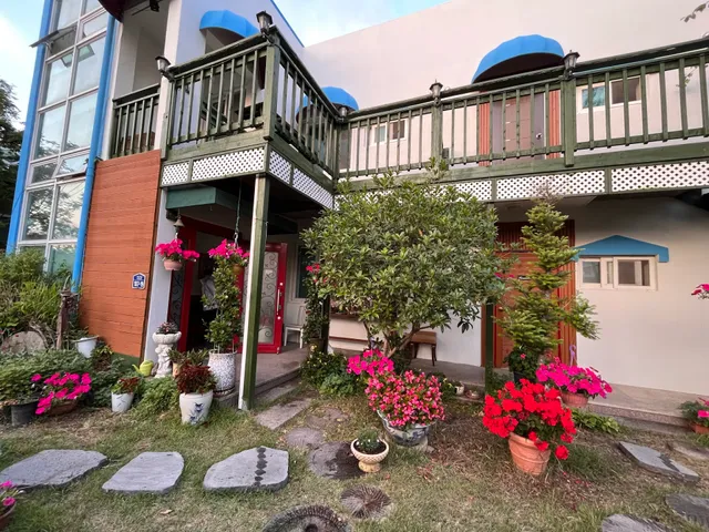 Bellus-Rose Pension Gyeongju