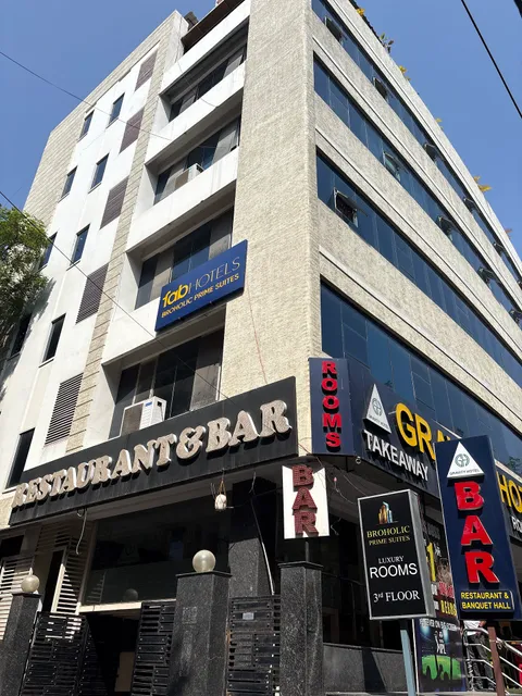 FabHotel Broholic Prime Suites