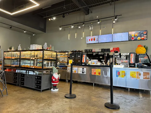 Cafe W & Bakery / Dessert