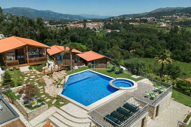 Fernandes – Hóspedes House (Bungalows) & Fernandes Apartments, Capital USA – Investiments