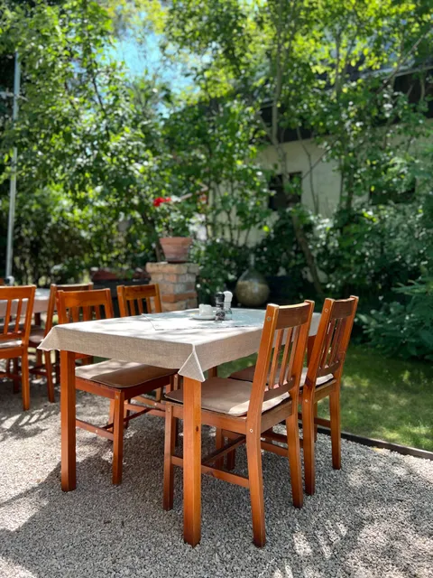 Rozmaring Kiskert Vendéglő és Pizzéria