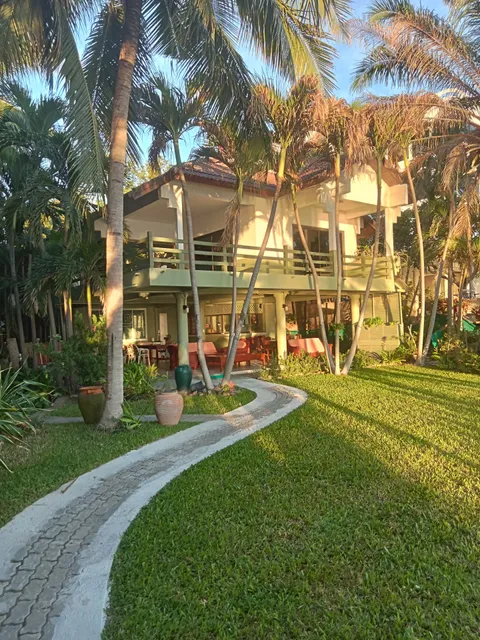 บ้าน นภาพรรณ ริมทะเล Baan Napapan Beachfront