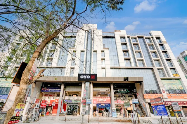 Collection O Hotel Gift Inn