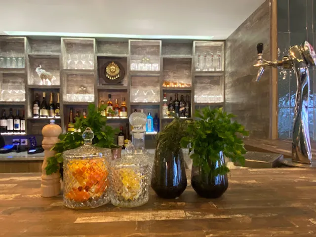 Cosmopolitan Cuisines