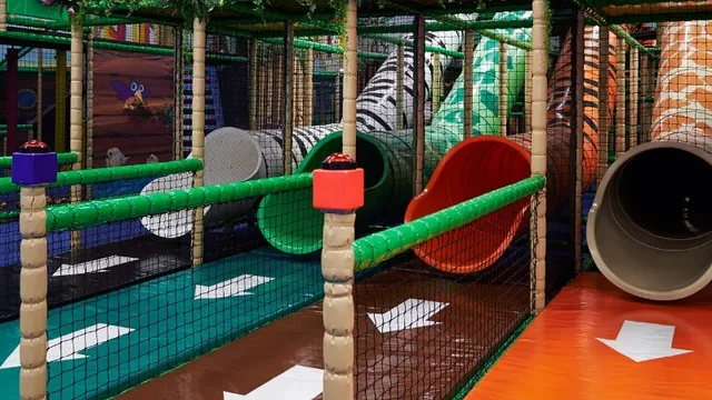 Leo's Helsinki, Tripla