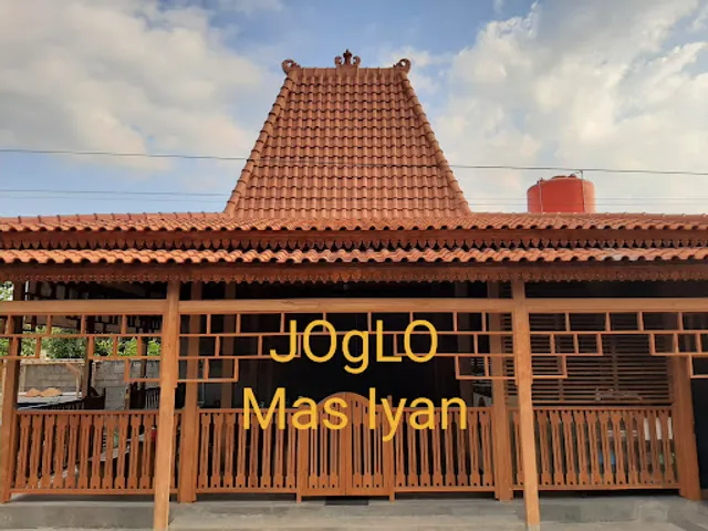 Gongso Kepala Sapi Joglo Mas Iyan