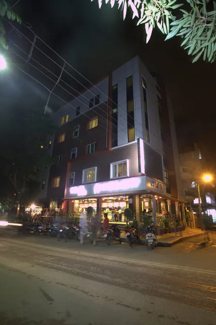 Hotel Royal Shades Kodihali