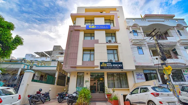 FabHotel Royal Residency - Hotel in Malviya Nagar