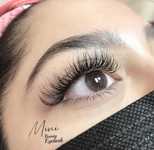 Mini Beauty Eyelash