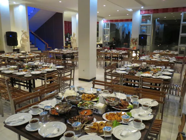 Rumah Makan Kerta Sari Batu